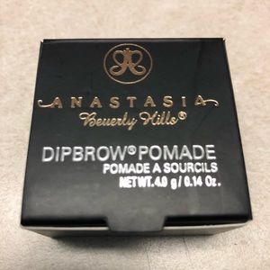 Anastasia Beverly Hills Dipbrow in Soft Brown